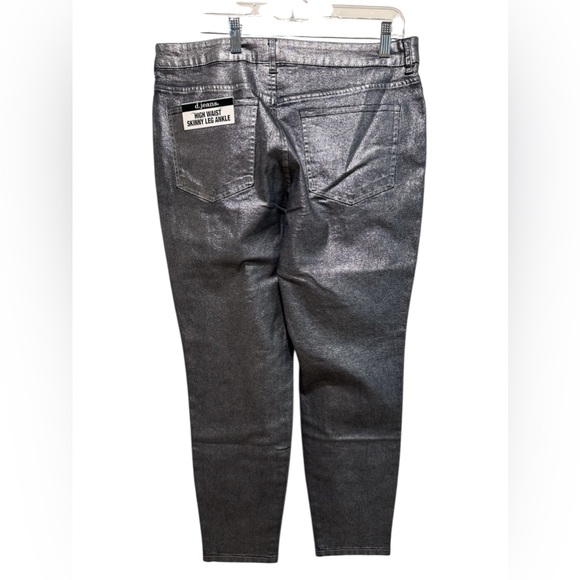 d. jeans Women's Metallic Gray Jeans - Picture 4 of 5